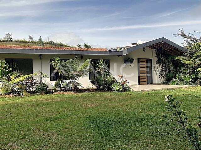 #VC531 - Casa para Venta en Guarne - ANT - 1