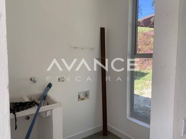 Apartamento para Alquiler en La Ceja - 5